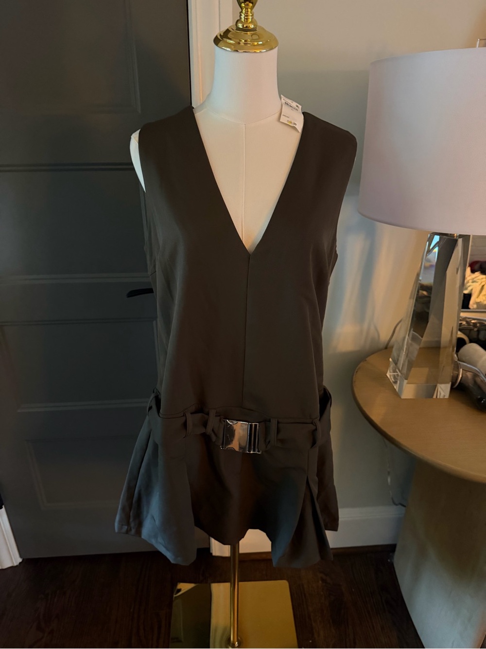 Nwt Sleeveless V-Neck Belted pleated mini y2k dress Brown L